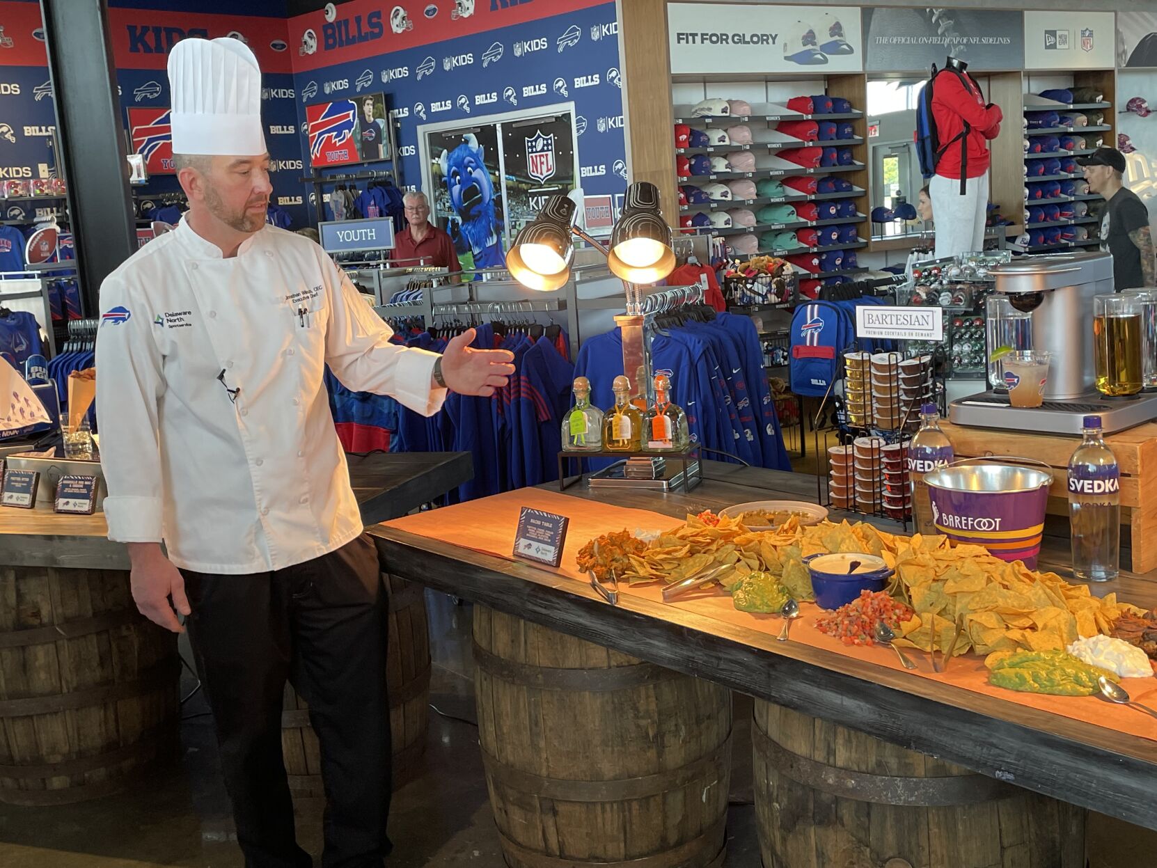 Bills concessions vendor trying to stay current at old stadium